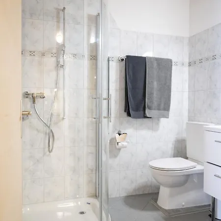 Chasa Chavrioel Appartement *