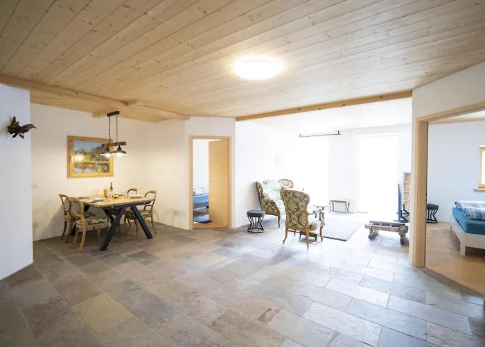 Apartment Chasa Chavrioel