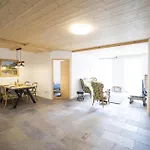 Apartment Chasa Chavrioel