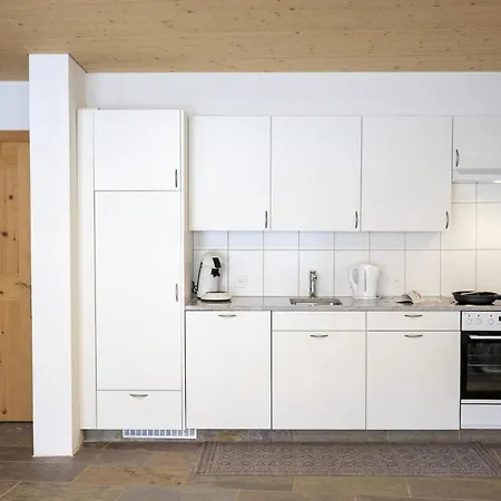 Chasa Chavrioel Apartment Sent